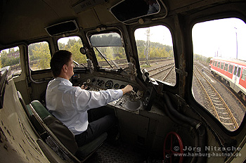 Im Cockpit des 1954er Fuballweltmeisterzuges.